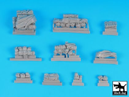 1:35 U.S. M 8 Greyhound accessories set
