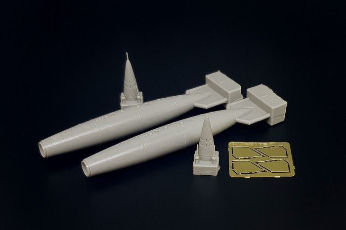 1:48 USN 150 gal Douglas Fuel Tank