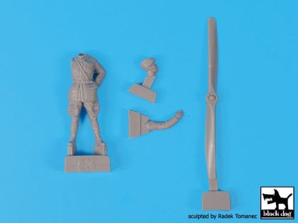 1:32 RFC Fighter pilot N°1