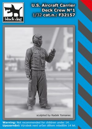 1:32 U.S. Aircraft Carrier Deck Crew No. 1