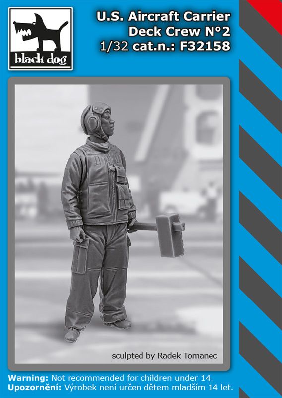 1:32 U.S. Aircraft Carrier Deck Crew No. 2