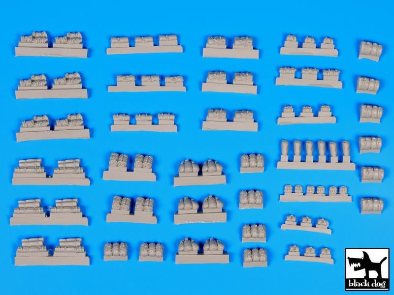 1:72 Tentage plus bedrols 3 accessories set