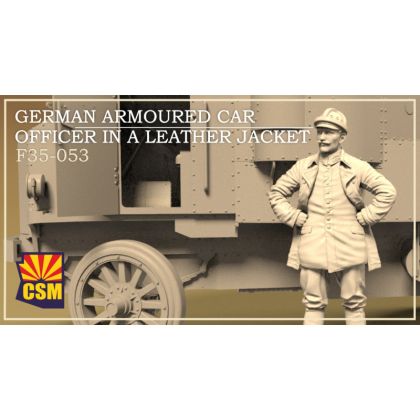 1:35 German Armoured Car Officer in a Leather Jacket