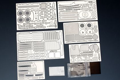 1:24 Mercedes Benz Actros GigaSpace Detail-up Set for Italeri kit #3905 (PE+Metal Logo)