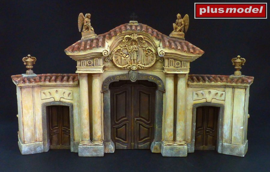 1:35 Baroque gate