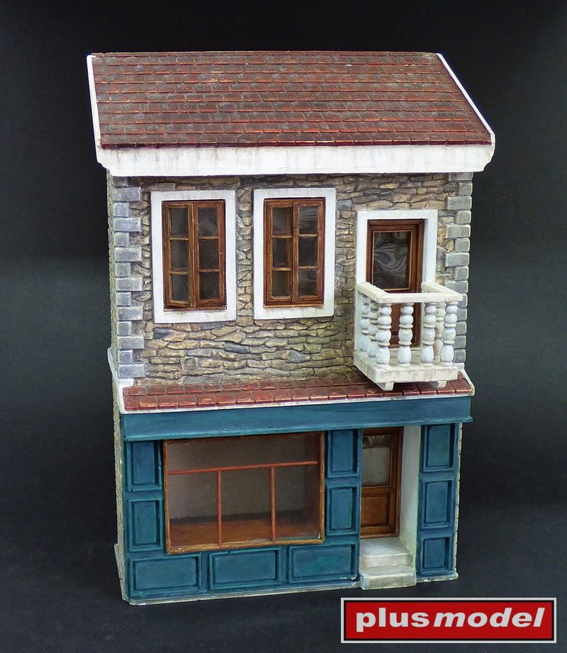 1:35 House with shop