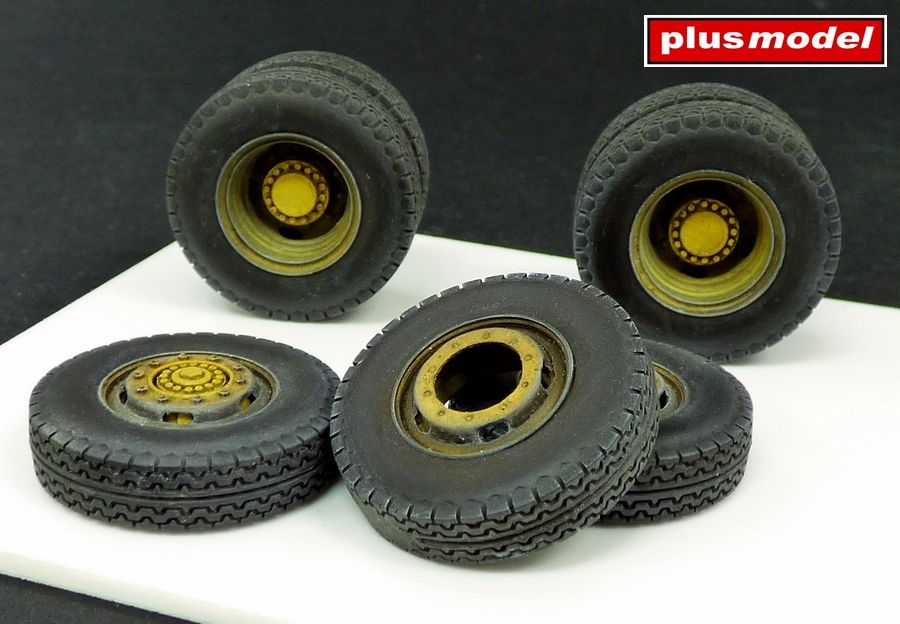 1:35 Wheels for L 4500A