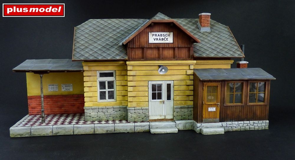 1:35 Railway station