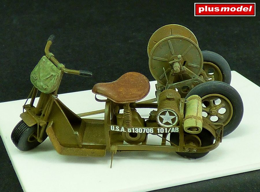 1:35 U.S. Airborne scooter with reel