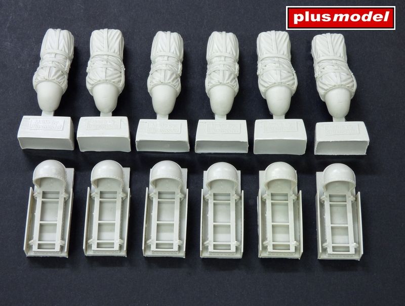 1:48 C-47 Skytrain racks for drop containers