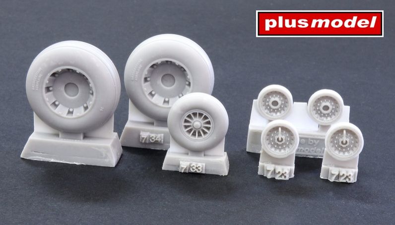 1:72 PBY Privateer wheels groved