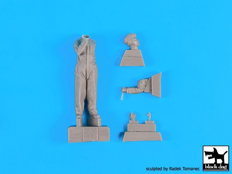 1:32 RFC mechanic N°2