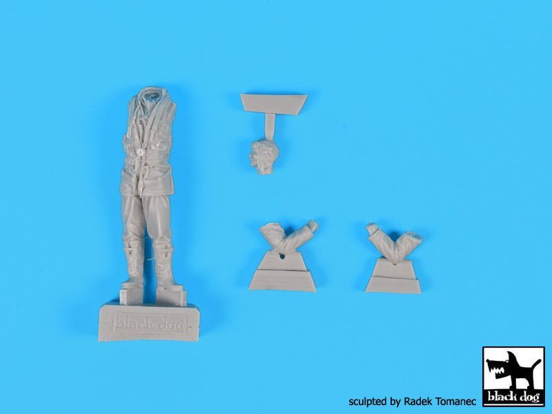 1:32 RAF fighter pilot 1940-1945 N°2