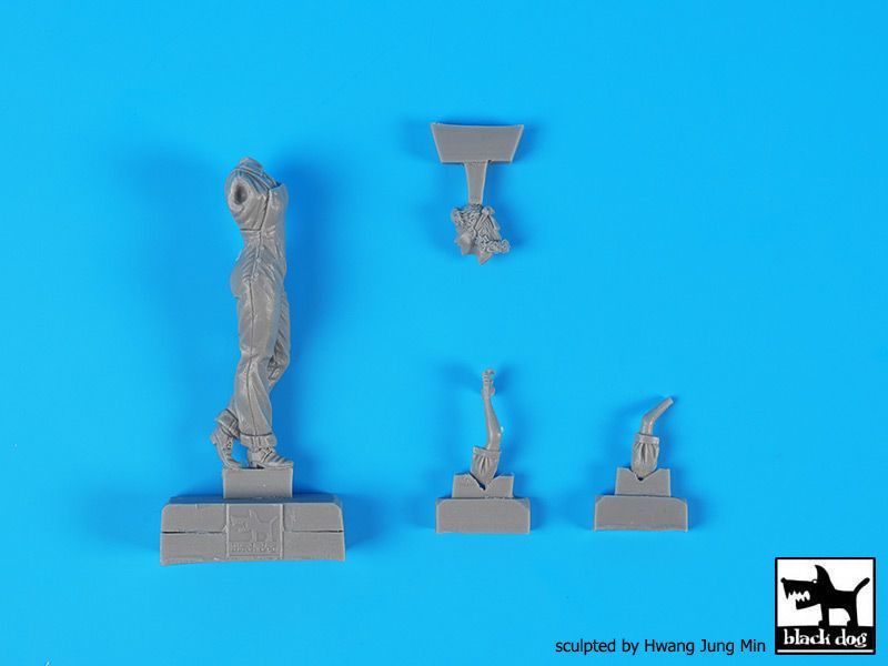 1:32 US woman mechanic N°1