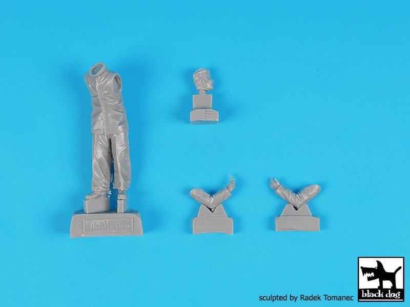 1:32 RAF mechanics personnel 1940-45 N°4