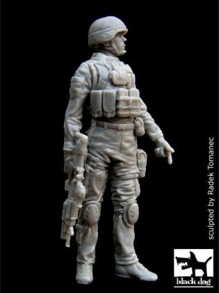 1:35 US soldier in Iraq