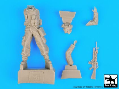 1:35 US soldier in Iraq N°1