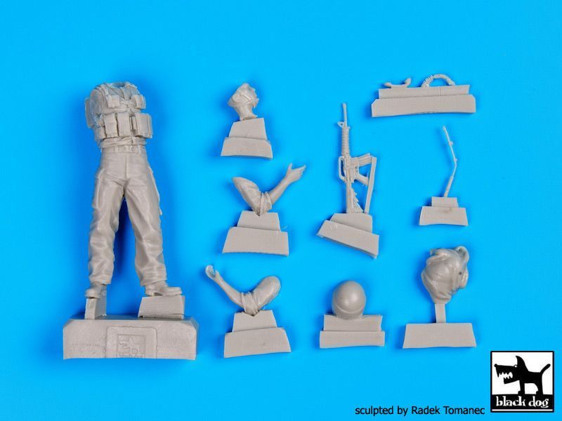 1:35 Israeli soldier patrol N°2