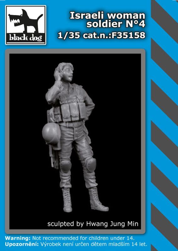 1:35 Israeli woman soldier N°4