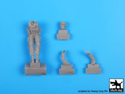 1:35 Delta Force FAV crew