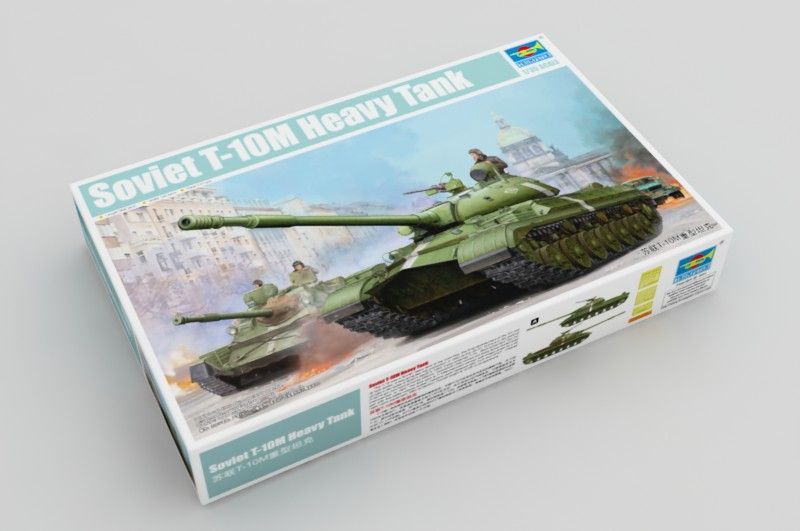 1:35 Soviet T-10M Heavy Tank