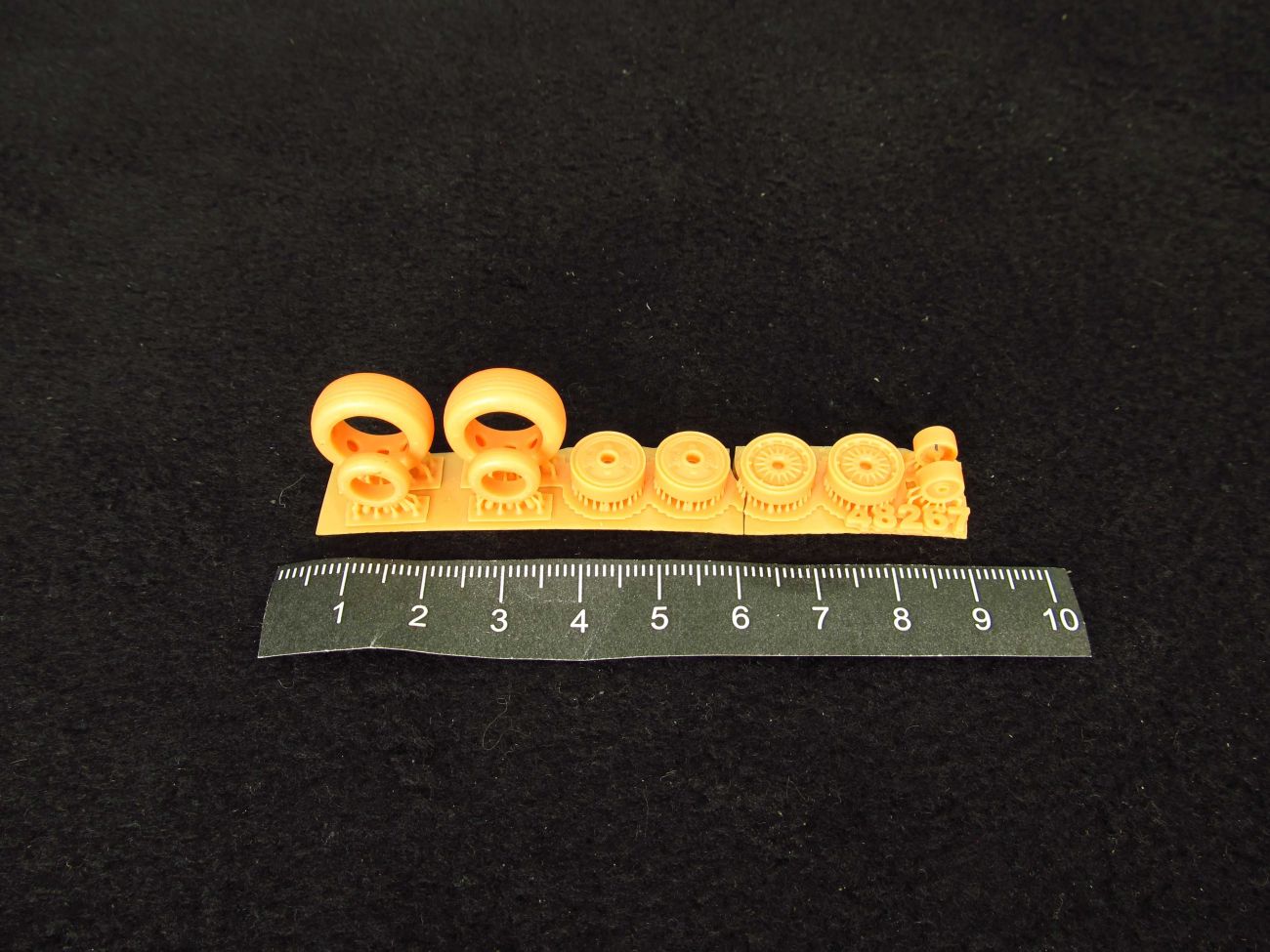 1:48 McDonnell F-4 Phantom II (C, D, E, F, G). Wheels