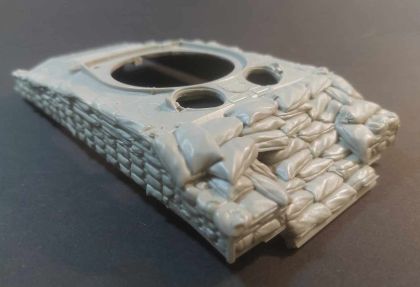 1:35 Sherman M4A3 HVSS hull with a frame with sandbags armor