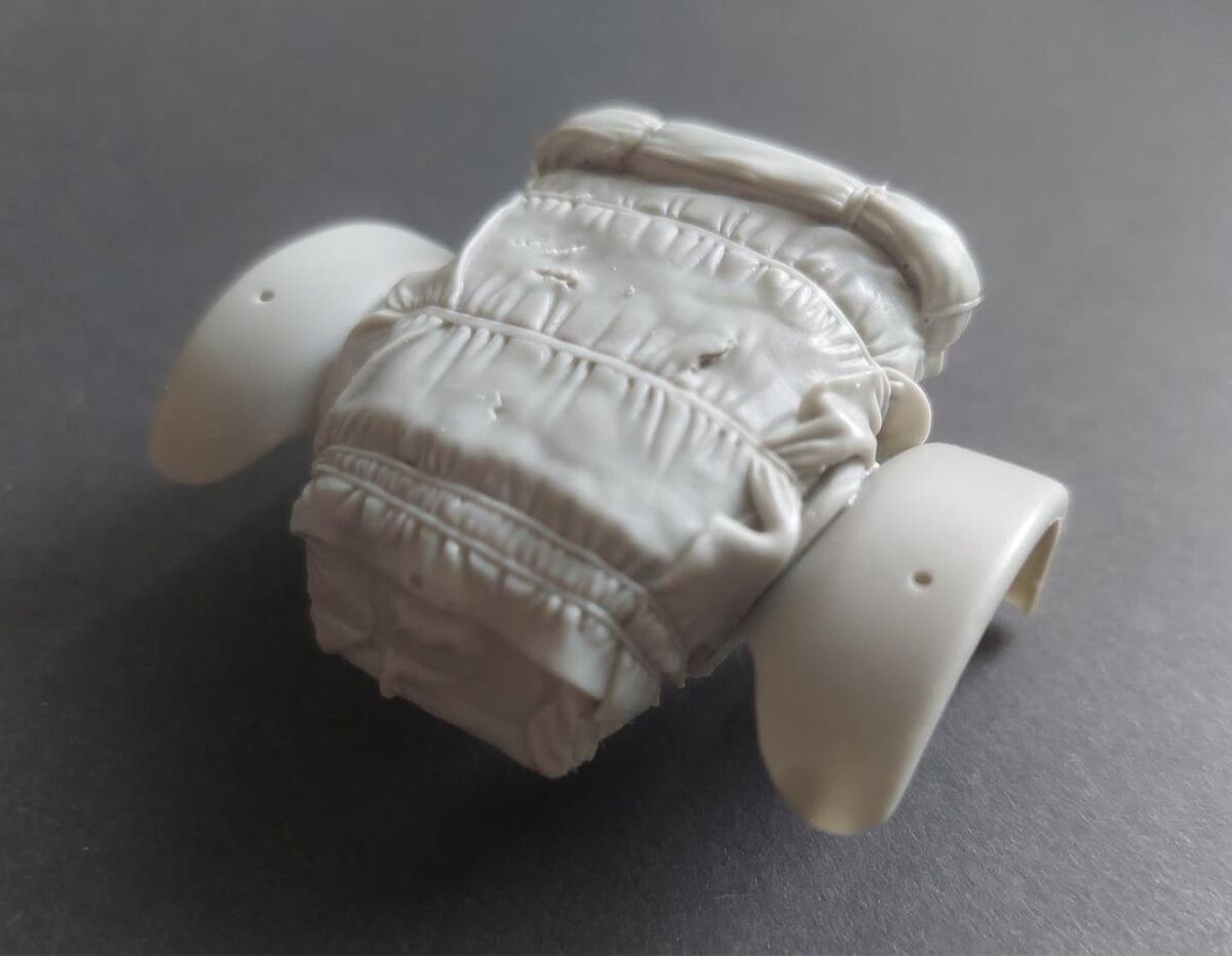 1:35 L2H 143 Krupp 'Protze' Engine Deck With Canvas