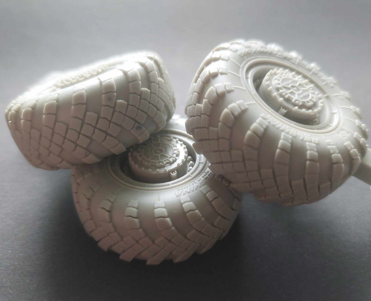 1:35 51 P6A S-400 'Triumph' Rocket Launcher Road Wheels