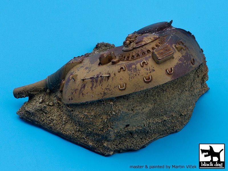 1:35 Destroyed T55 turret Iraq base