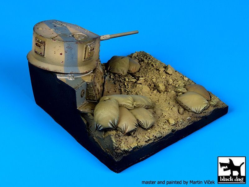 1:35 Destroyed M3A1 Stuart base