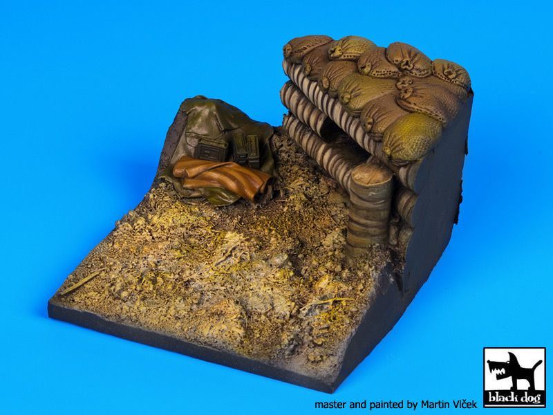1:35 Bunker base