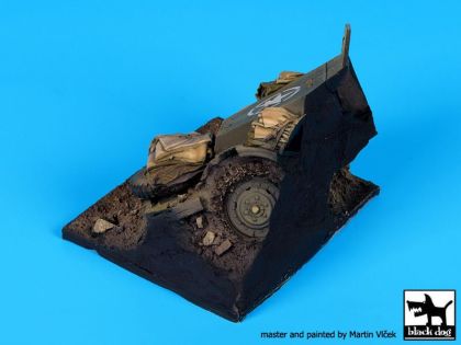 1:35 Destroyed US M2 base