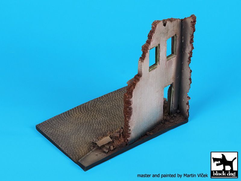 1:48 House ruin base