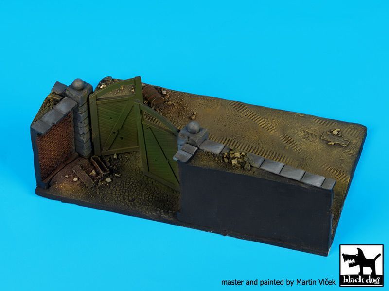 1:72 Wall with gate base