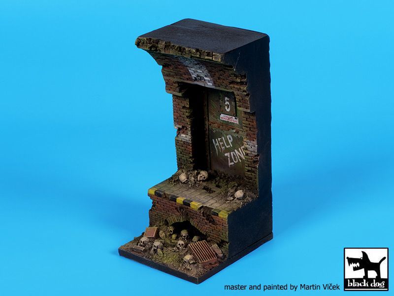 1:35 Post apocalyptic metro base