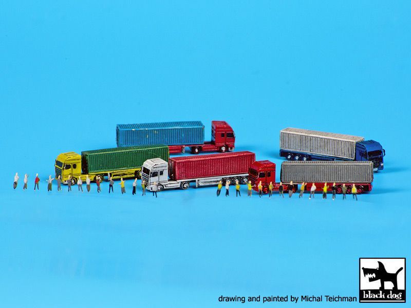 1:700 Trucks and trailers