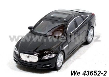 1:34-39 Jaguar XJ 2010 (black)