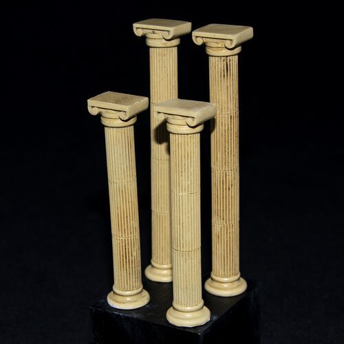1:72 Columns