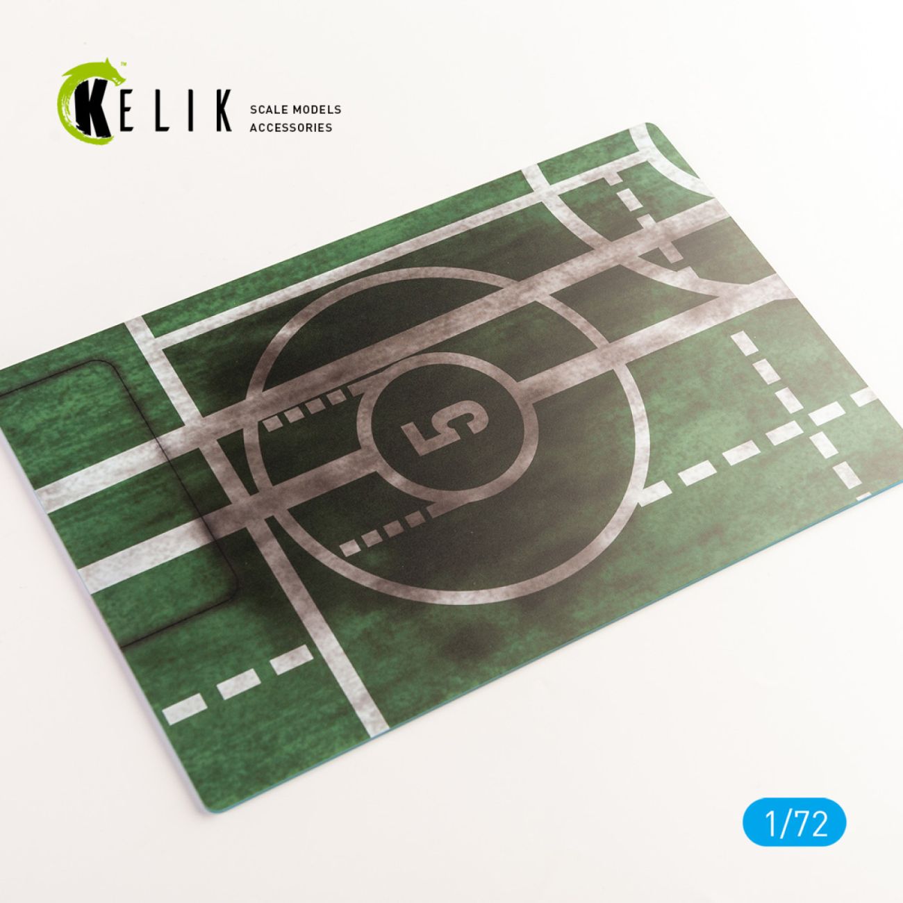 1:72 Soviet Heavy Aircaft Carier 