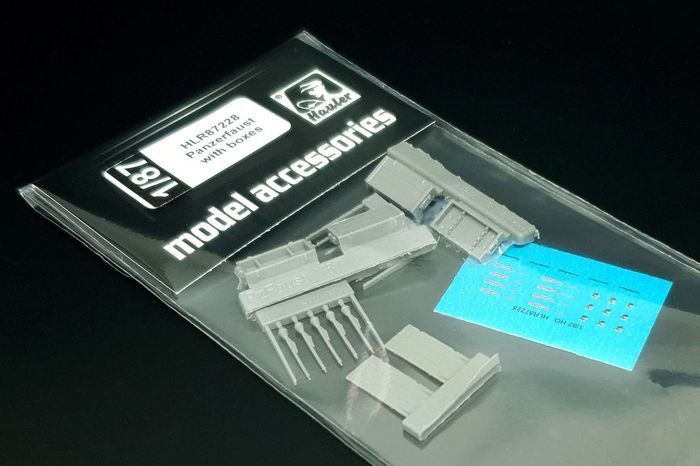 1:87 Panzerfaust with boxes