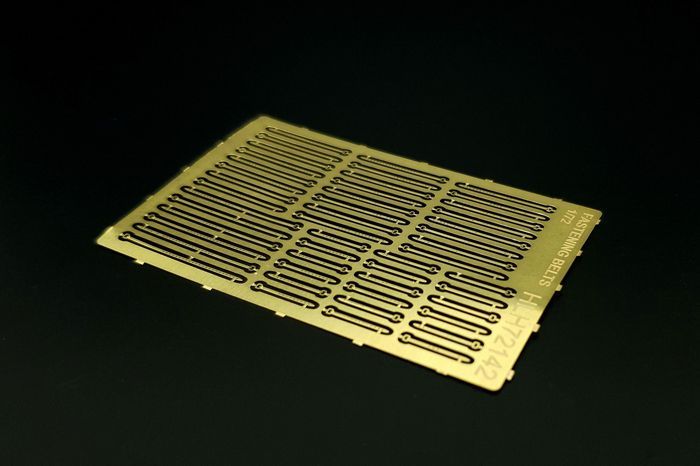 1:72 Fastening belts for AFV