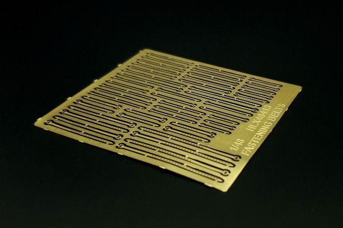 1:48 Fastening belts for AFV