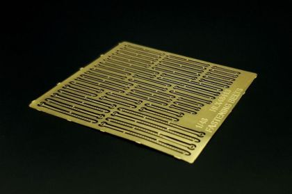 1:48 Fastening belts for AFV