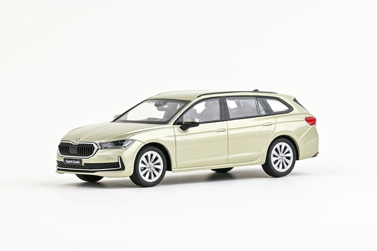 1:43 Škoda Superb IV Combi (2023) - Žlutá Ice Tea Metalíza