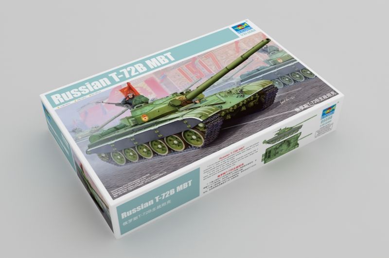 1:35 Russian T-72B MBT