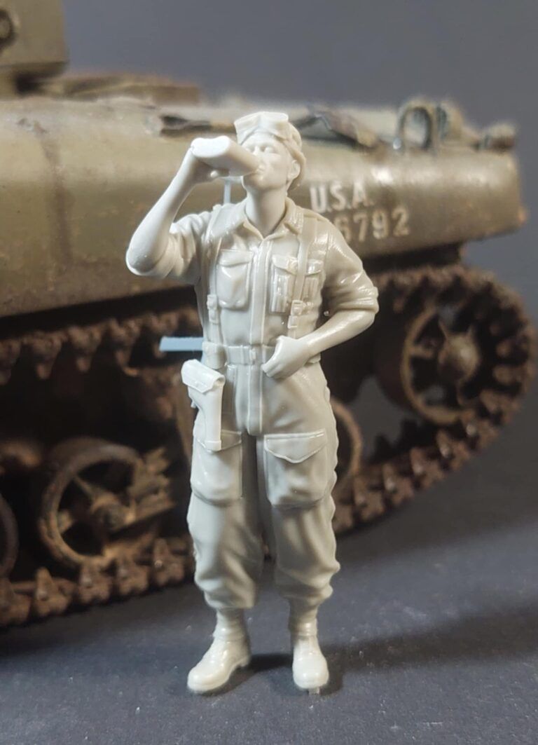 1:35 British tanker coverall at rest No2