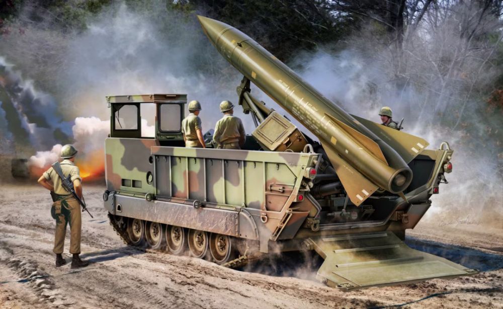 1:72 M752, US ballistic SSM MGM-52 Lance on self-propelled launcher