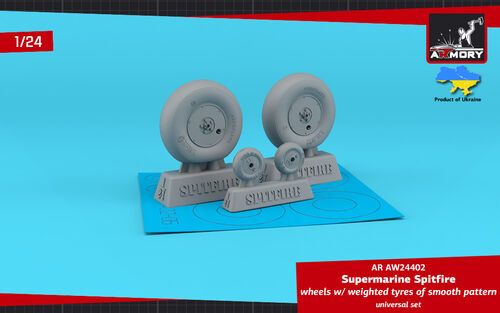 1:24 Supermarine Spitfire wheels w/ weighted tyres of smooth pattern & covered hubs