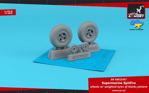 1:32 Supermarine Spitfire wheels w/ weighted tyres of block pattern & 4-spoke hubs